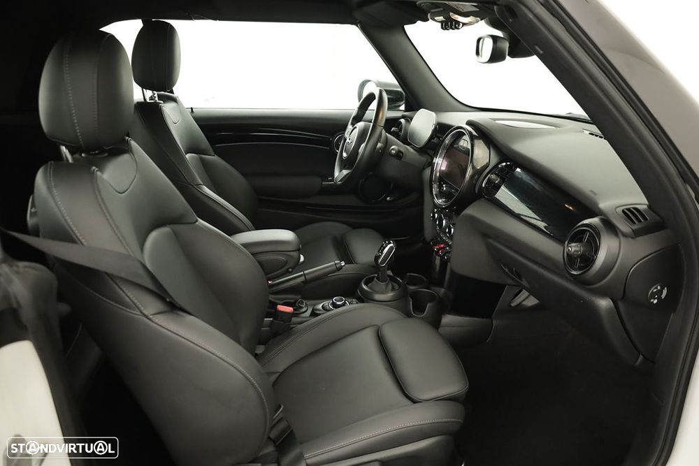 MINI 5 Portas Cooper Premium Classic Auto - 25