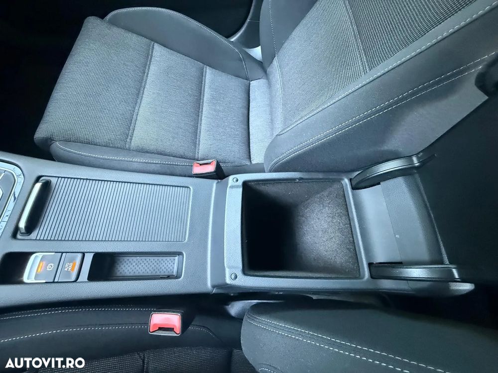 Volkswagen Passat 2.0 TDI DSG Comfortline - 14
