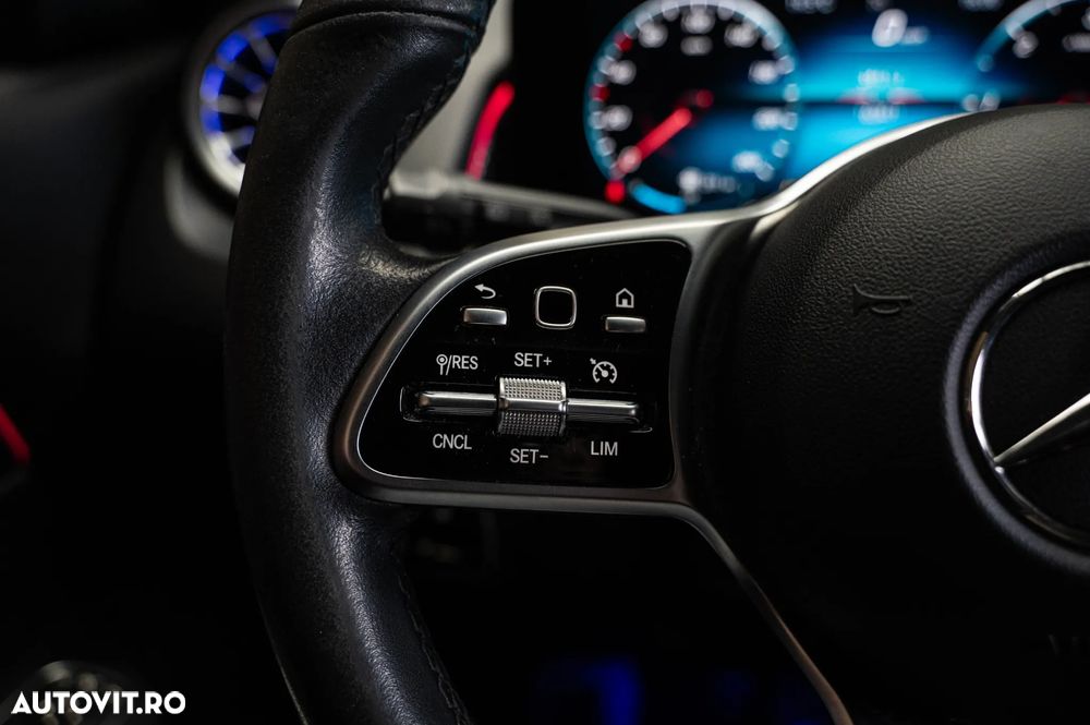 Mercedes-Benz GLB 220 d 8G-DCT Progressive - 23