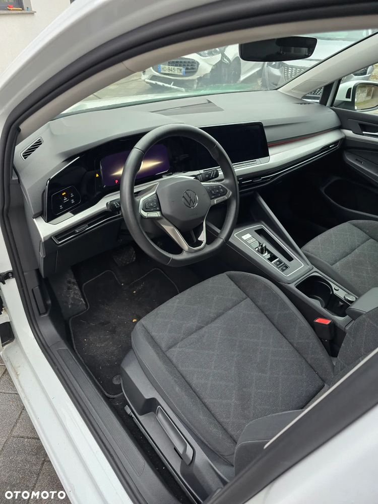 Volkswagen Golf 1.5 eTSI OPF DSG Active - 17