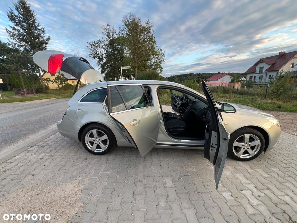 Opel Insignia - 30
