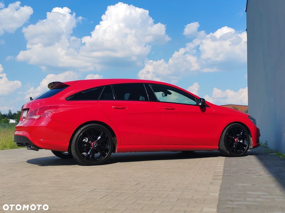 Mercedes-Benz CLA 220 d 7G-DCT Urban - 12