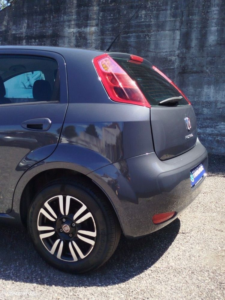 Fiat Punto 1.3 M-Jet Lounge S&S - 9