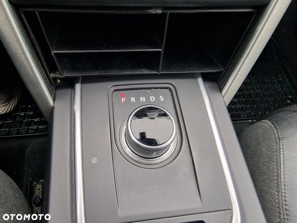 Land Rover Discovery Sport 2.0 TD4 HSE - 31