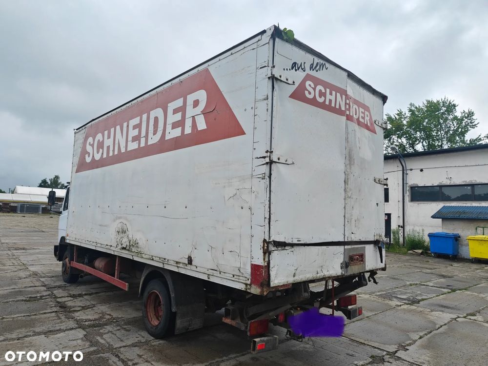 Mercedes-Benz 814 6 cylinder - 7