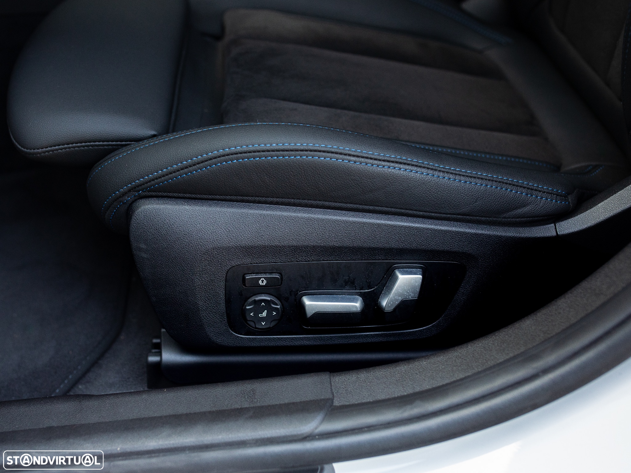 BMW 330 e Touring Pack M Auto - 21