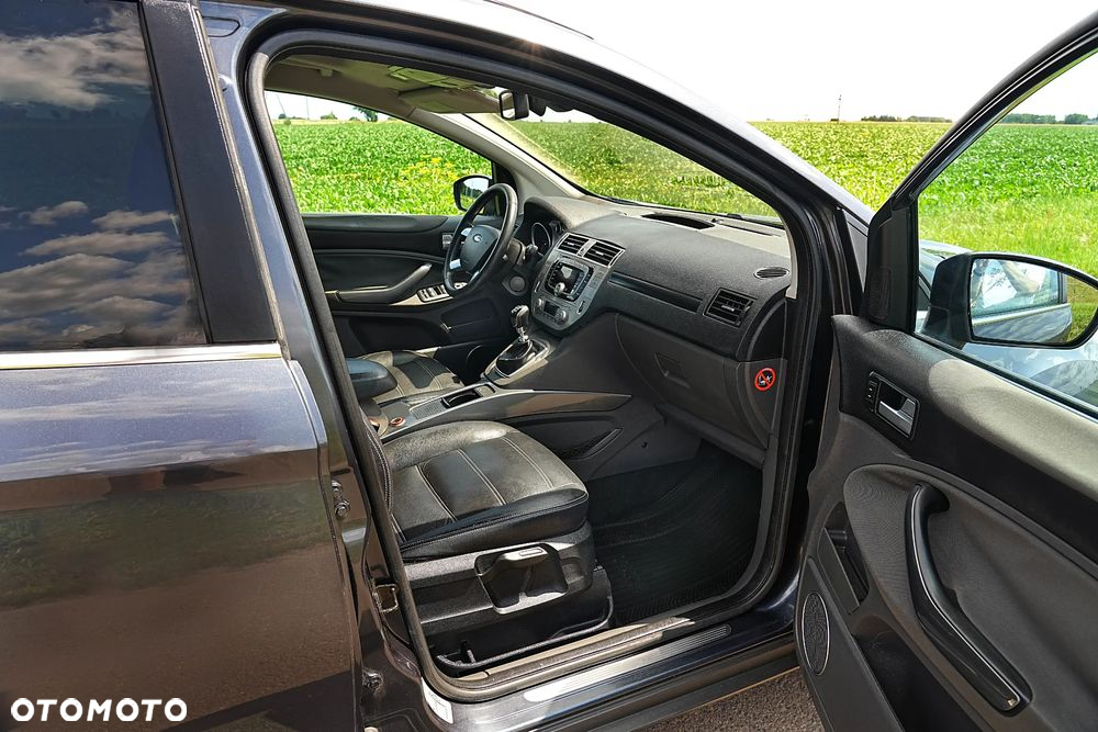Ford Kuga 2.0 TDCi 4x4 Titanium - 21
