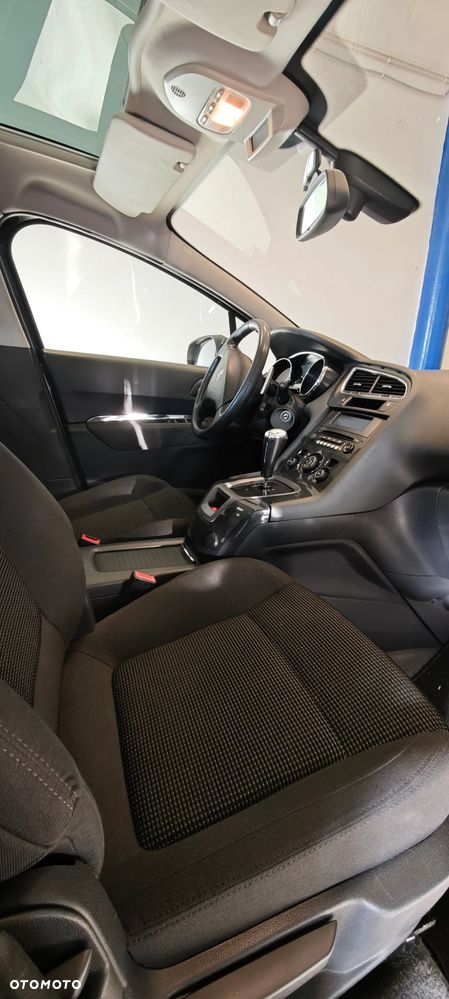 Peugeot 5008 1.6 HDi Premium - 11