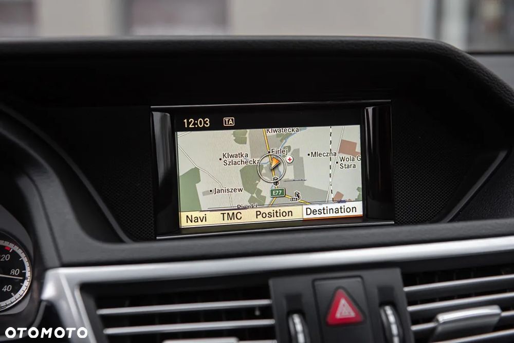 Mercedes-Benz Klasa E 350 CDI BlueEff Avantgarde - 24