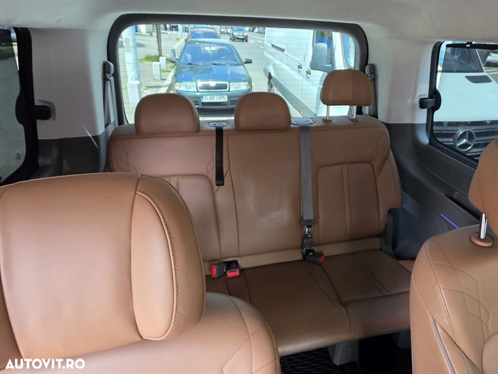 Hyundai Staria 2.2 CRDi Allrad Signature - 11