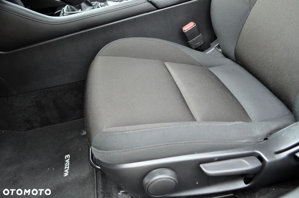 Mazda 3 e-SKYACTIV-G 122 M HYBRID EXCLUSIVE-LINE - 31