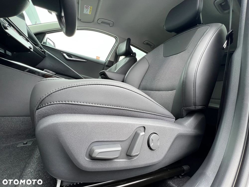 Kia Niro 1.6 GDI Hybrid Business Line - 30