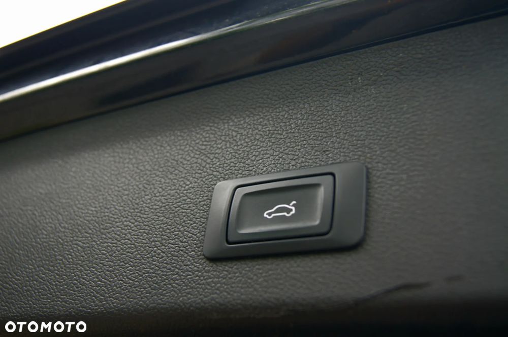 Audi A4 Avant 2.0 TDI DPF Attraction - 24