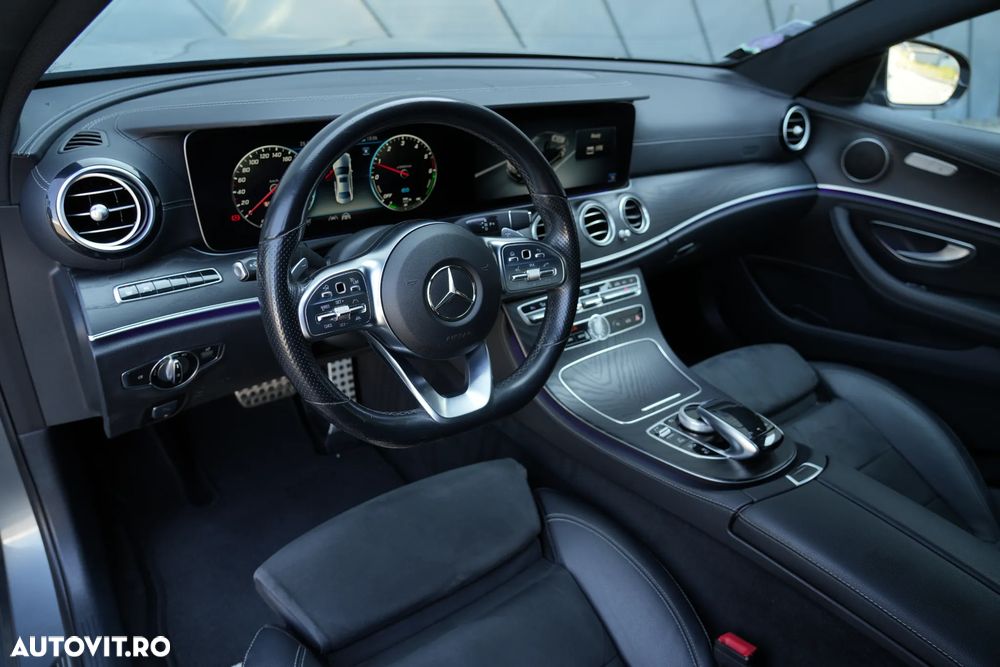 Mercedes-Benz E 300 de 9G-TRONIC AMG Line - 12