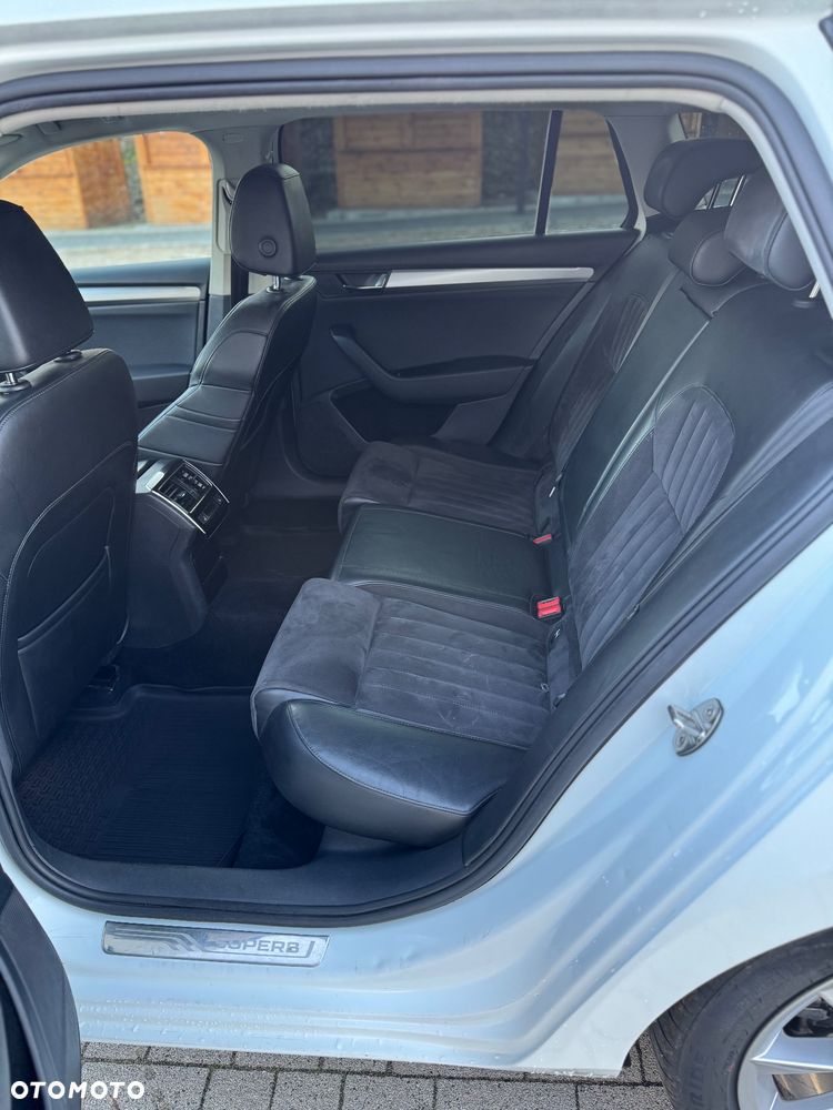 Skoda Superb 2.0 TSI 4x4 DSG SportLine - 12