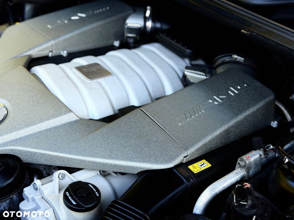 Mercedes-Benz ML 63 AMG 4Matic 7G-TRONIC - 27