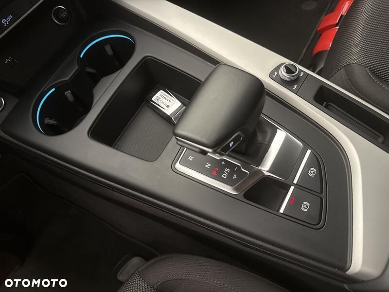 Audi A4 Limousine 35 TFSI mHEV S tronic - 17