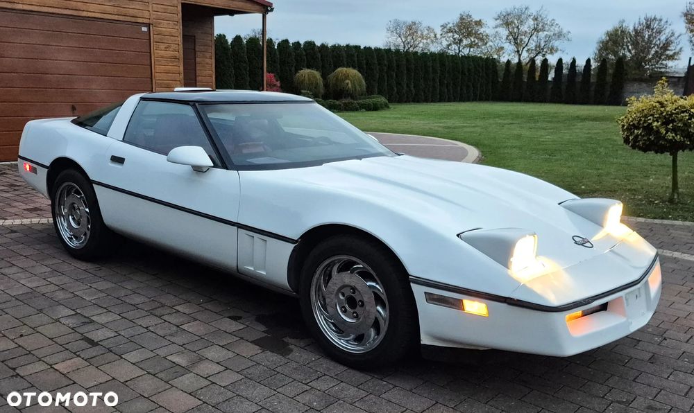 Chevrolet Corvette - 33