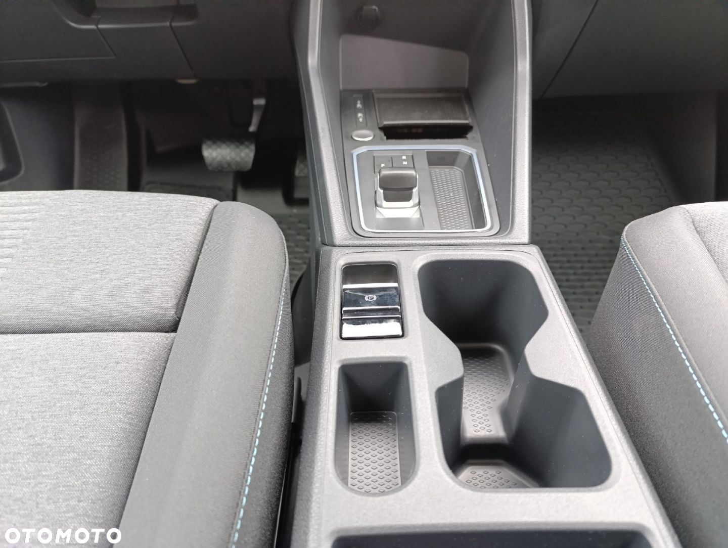 Ford Transit Connect - 20