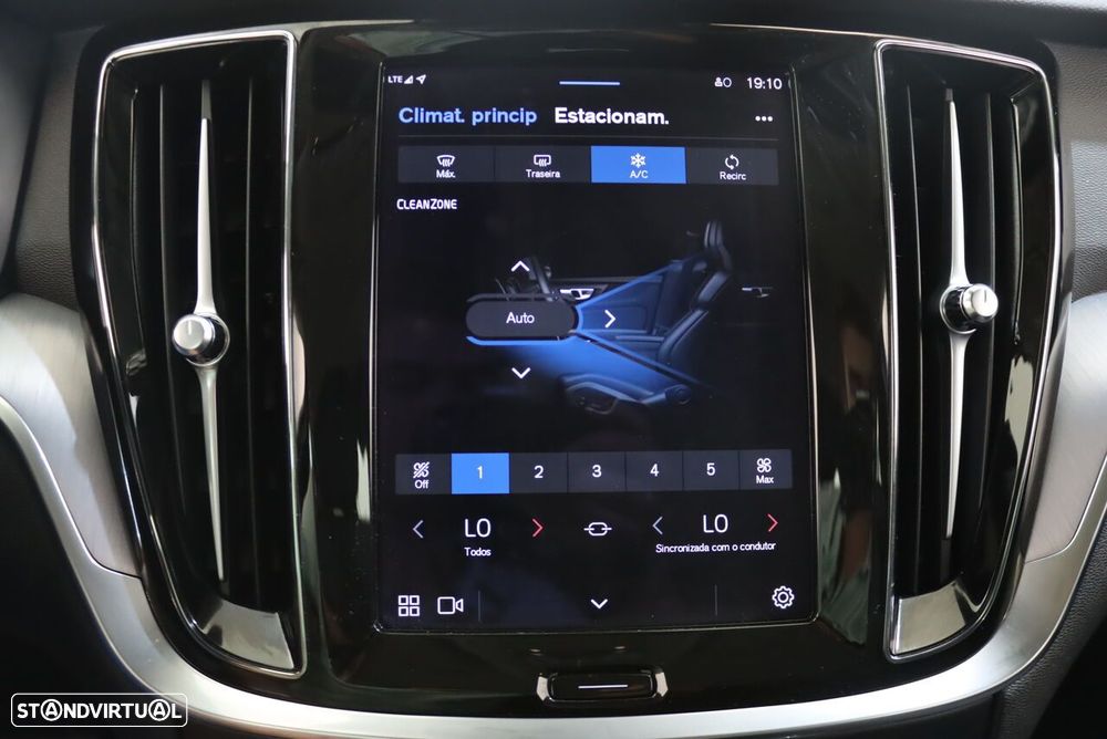 Volvo V60 2.0 T6 AWD TE Core - 30