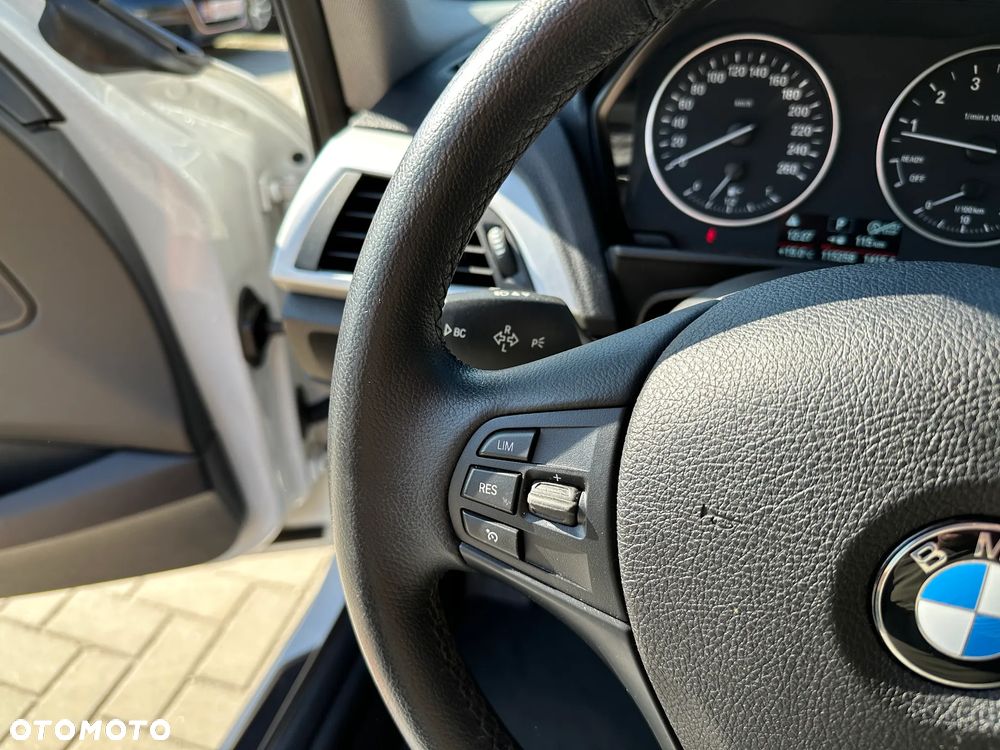 BMW Seria 1 - 10