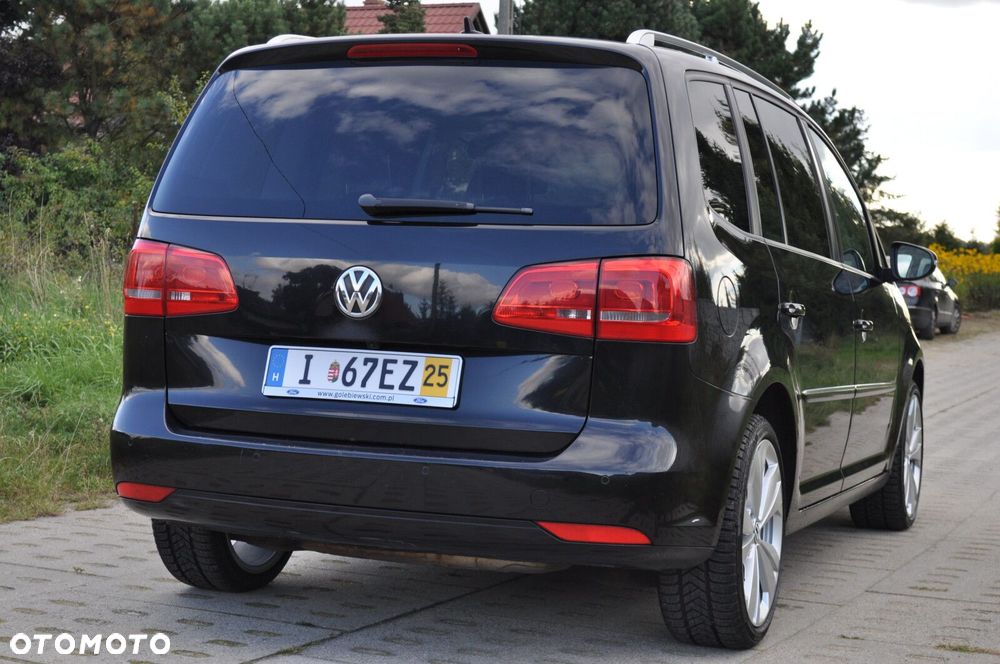 Volkswagen Touran - 8