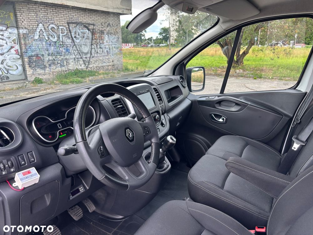 Renault Trafic - 25
