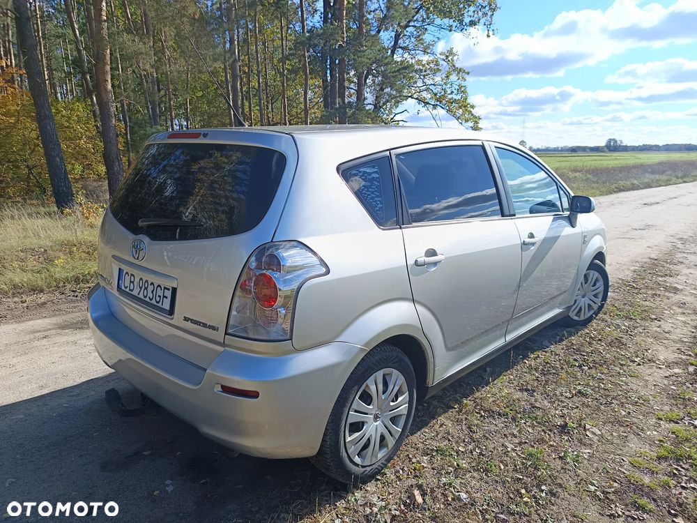 Toyota Corolla Verso - 7