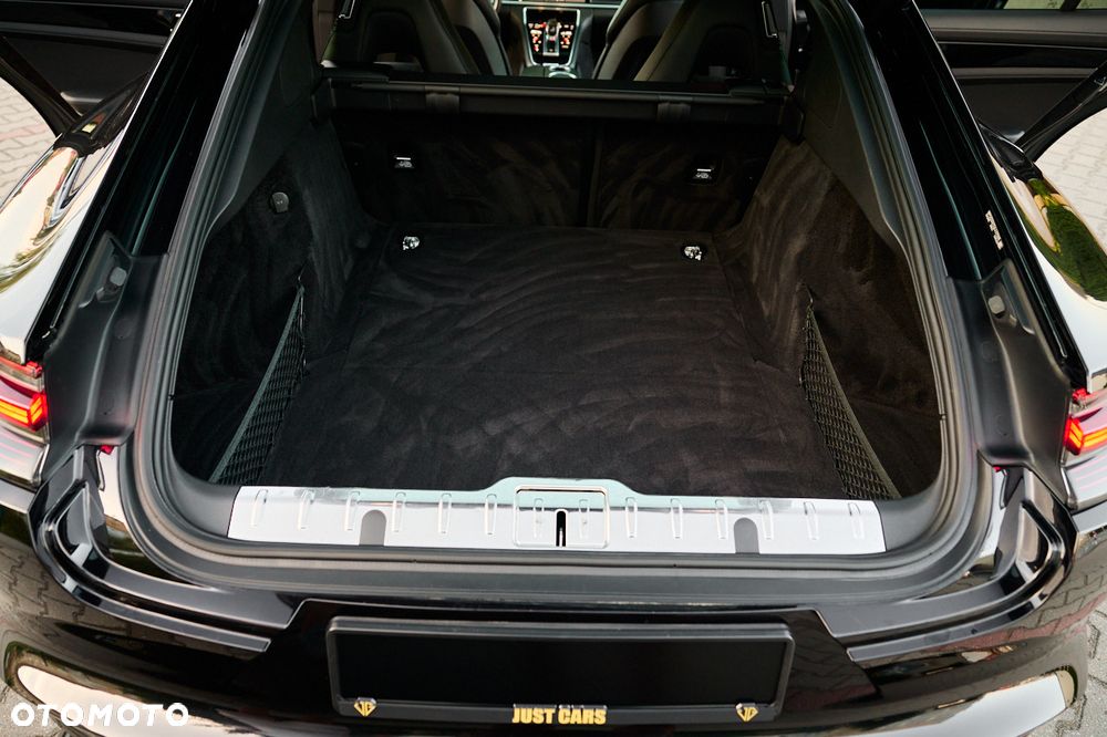 Porsche Panamera 4S - 22