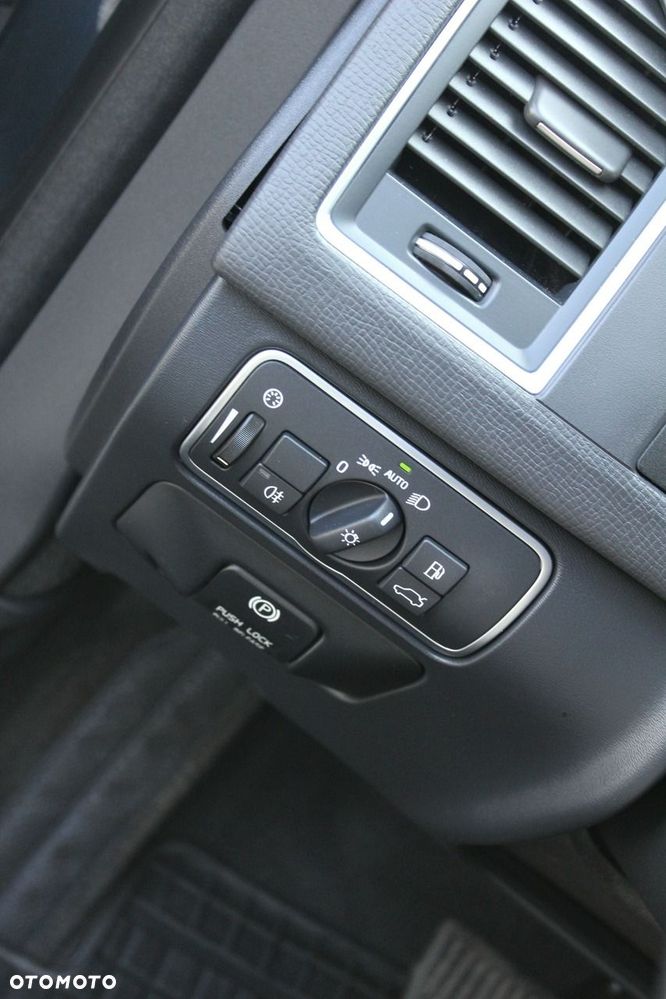 Volvo XC 60 D4 Drive-E Momentum - 18