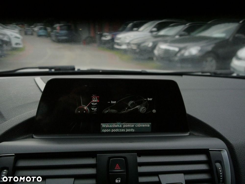BMW Seria 1 116d Sport Line - 25