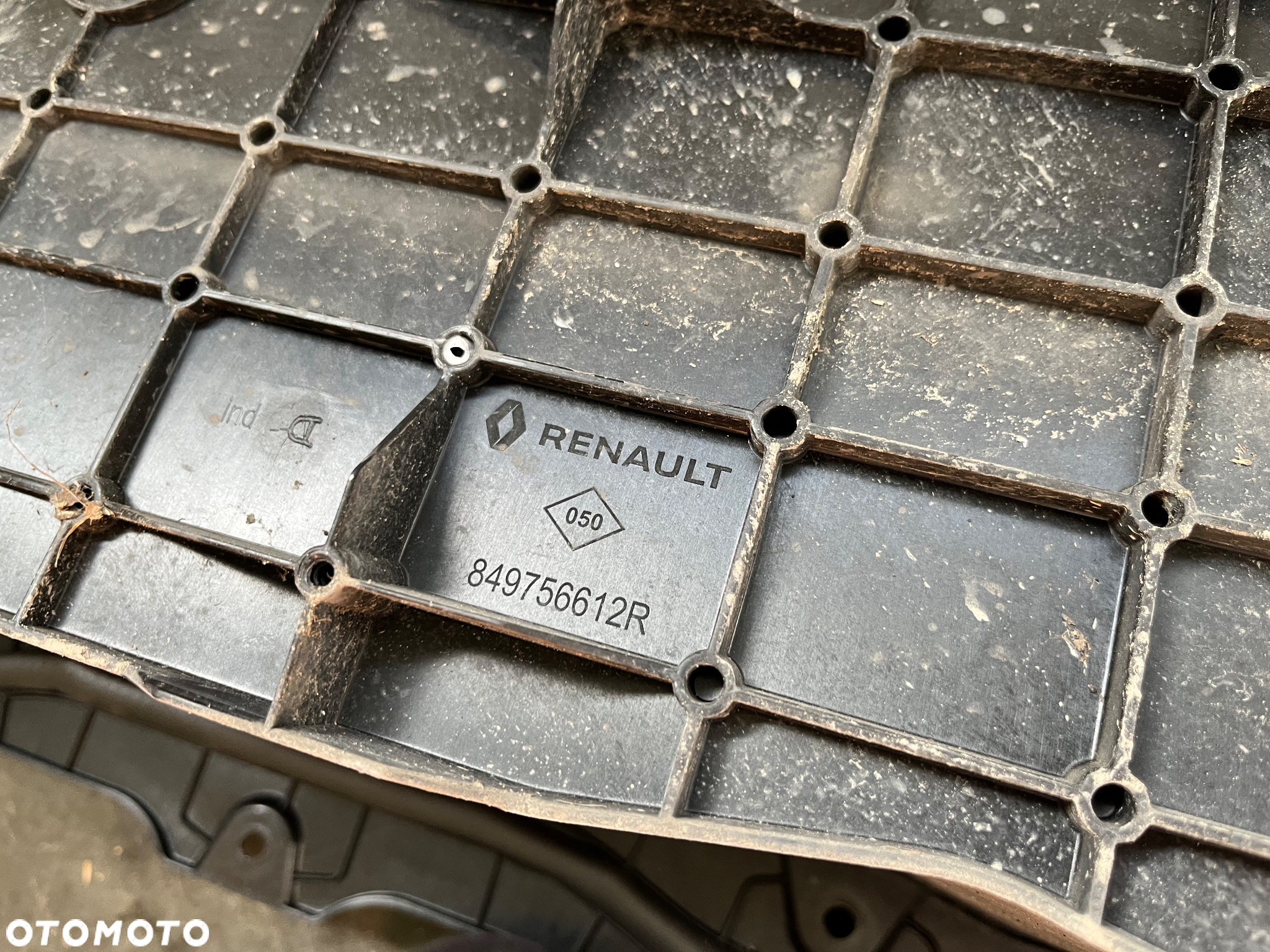 Schowek wanna bagażnika kufer Renault Megane V E-TECH - 6