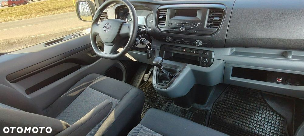 Opel Vivaro Lang - 9