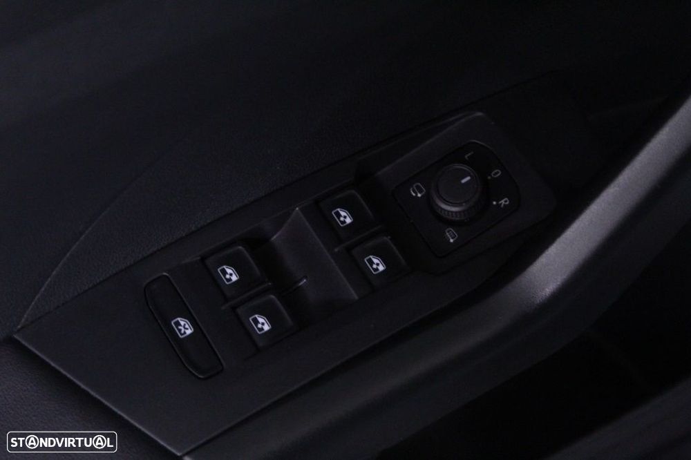 VW T-Cross 1.0 TSI Life - 20