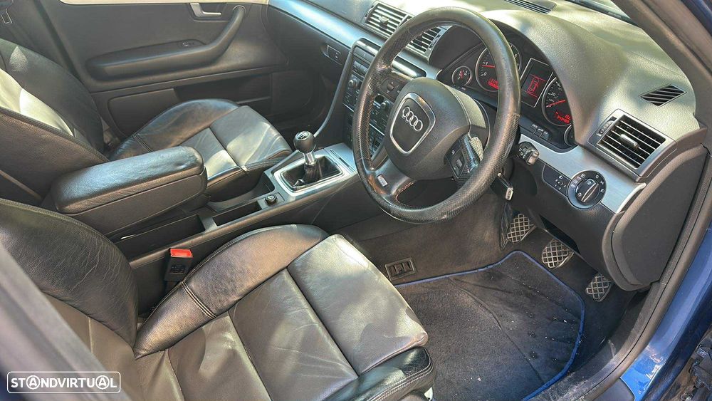 Audi A4 Avant 2.0 T FSI - 16