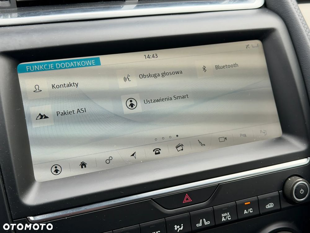 Jaguar E-Pace 2.0 i4P AWD SE - 17