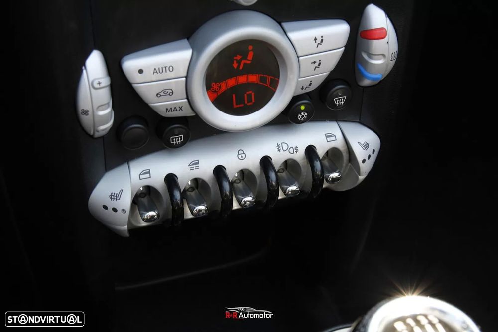 MINI Cabrio Cooper S - 23