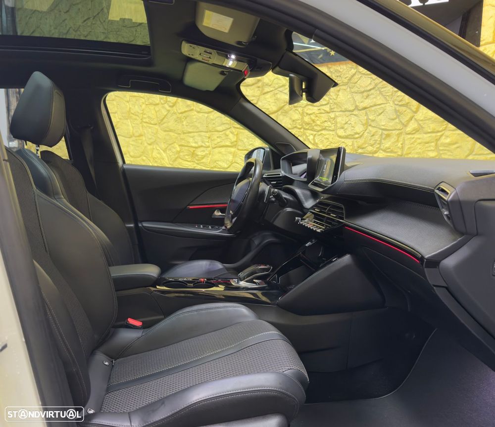 Peugeot 2008 1.5 BlueHDi GT Pack EAT8 - 19