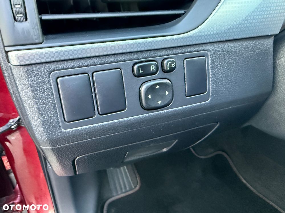 Toyota Avensis Touring Sports 1.8 Edition S+ - 21