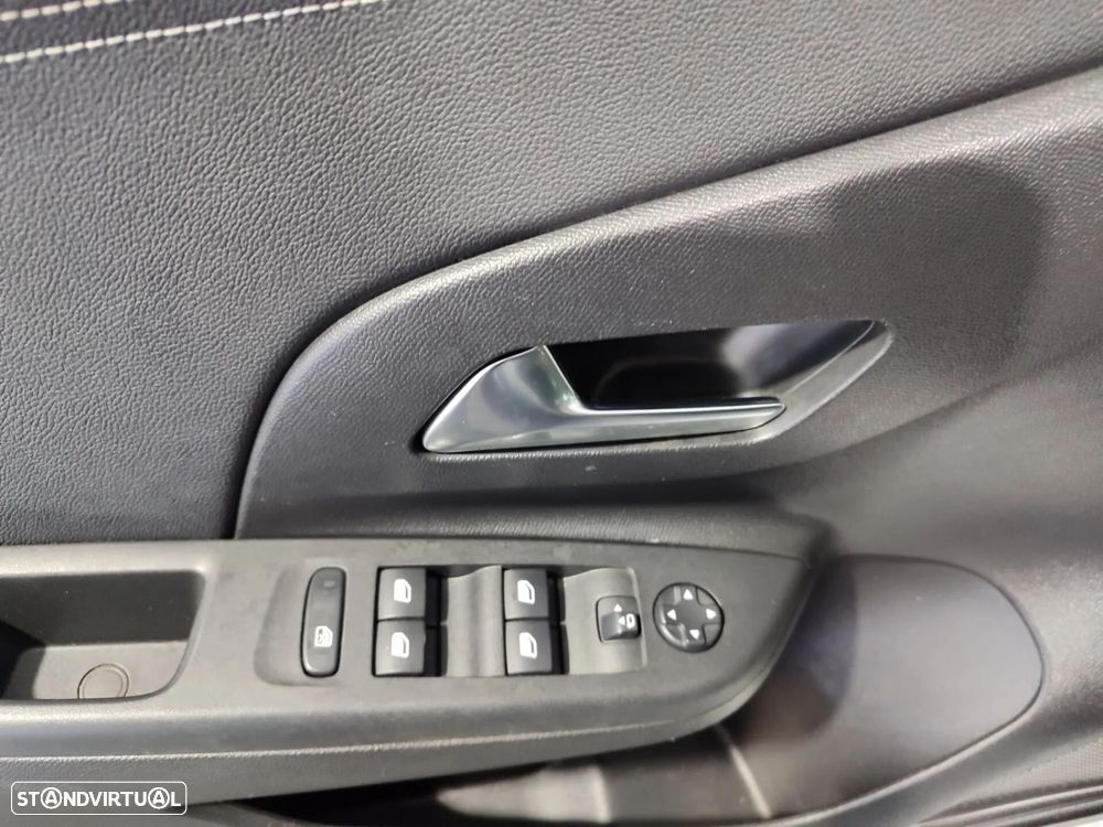 Opel Corsa 1.2 T GS - 36