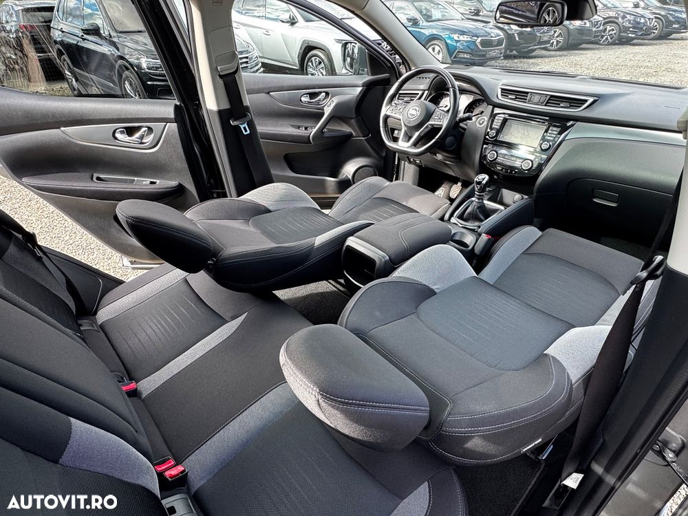 Nissan Qashqai 1.6 DIG-T TEKNA - 11