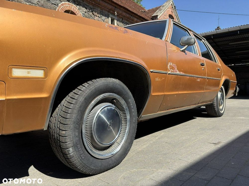 Oldsmobile Delta 88 - 27
