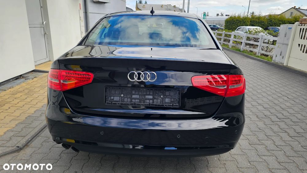 Audi A4 Limousine 2.0 TDI DPF multitronic S line Sportpaket (plus) - 8