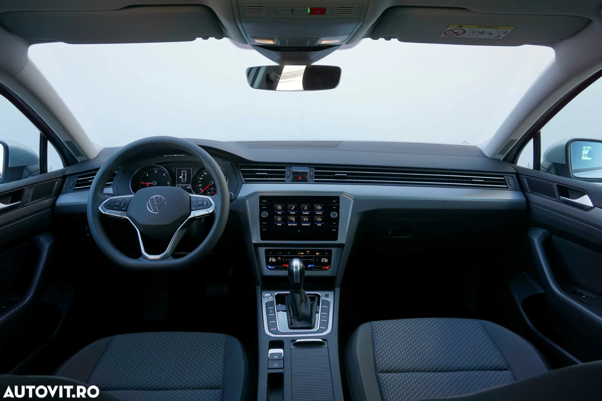 Volkswagen Passat 2.0 TDI DSG Advance - 16