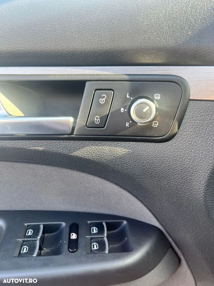 Volkswagen Touran - 9