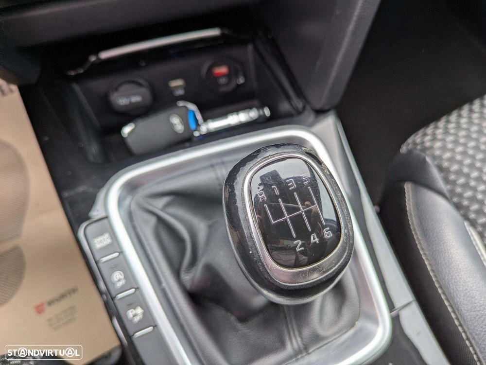 Kia Ceed SW 1.6 CRDi MHEV Drive+SRF - 25