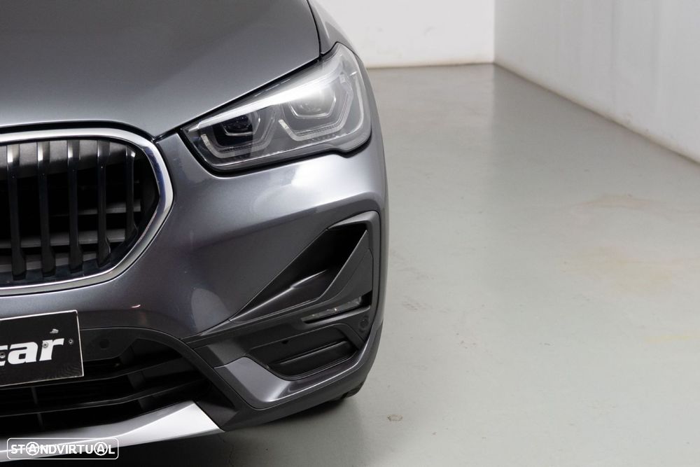 BMW X1 25 e xDrive Corporate Edition - 18