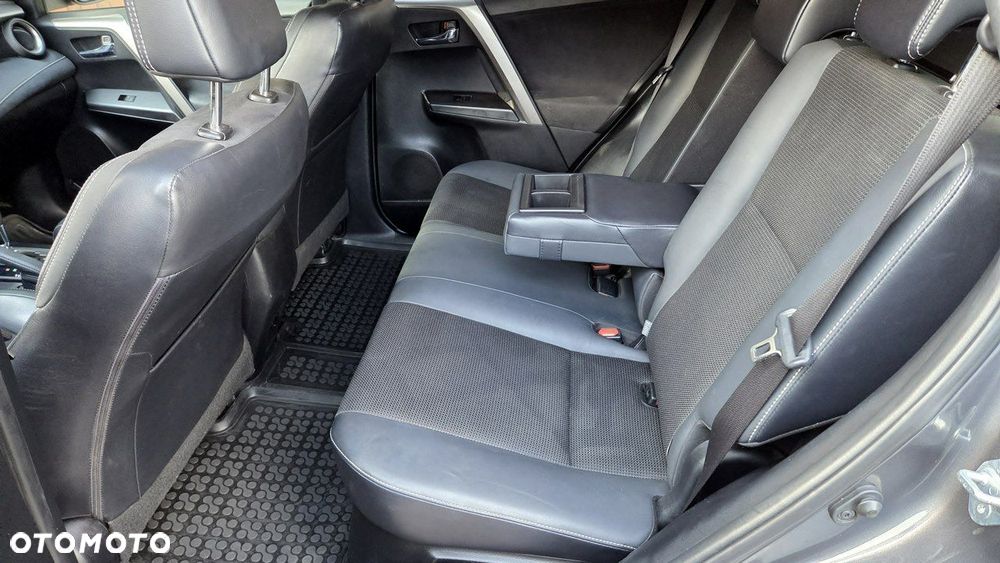 Toyota RAV4 Hybrid Prestige 4x4 - 18