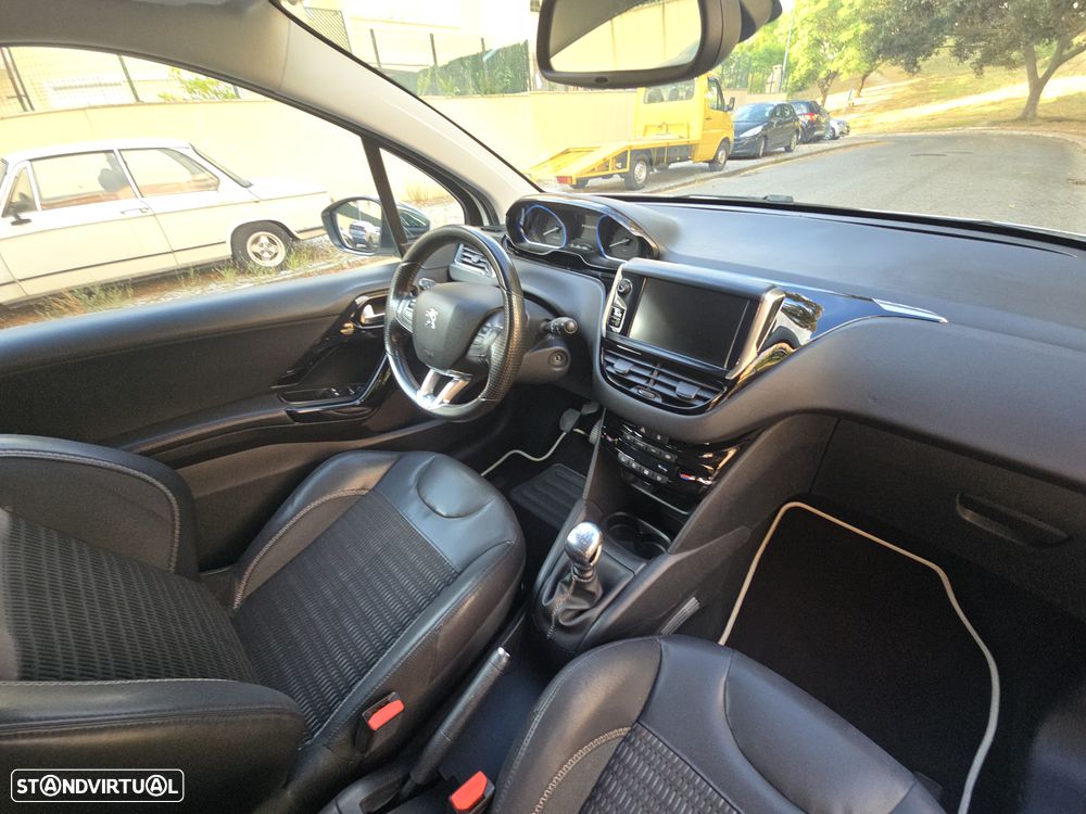 Peugeot 208 1.6 THP XY - 27