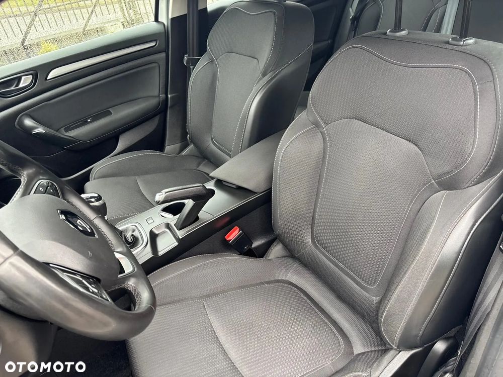 Renault Megane 1.5 Blue dCi Zen - 15